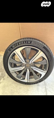 feedItemObj.data.row_1