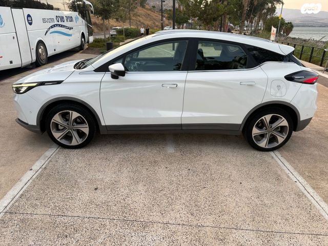 ג׳ילי Geometry C