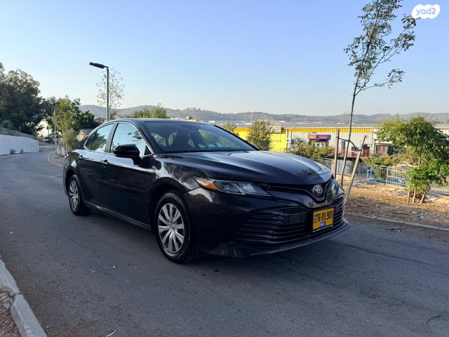 מודעת רכב טויוטה קאמרי 1