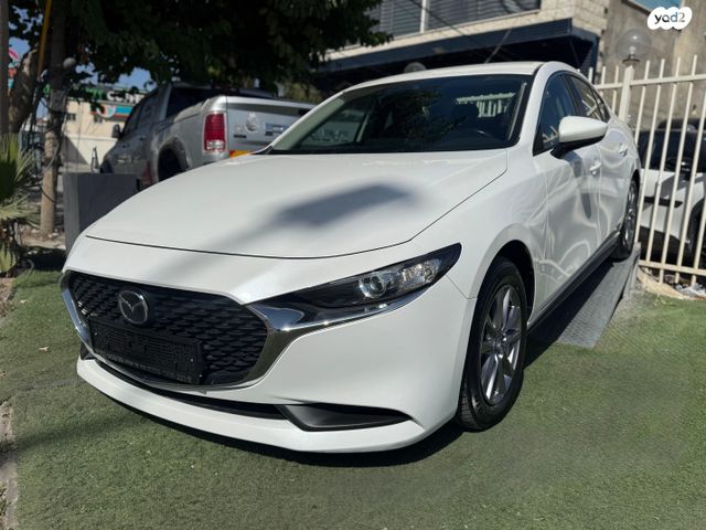 מודעת רכב מאזדה 3