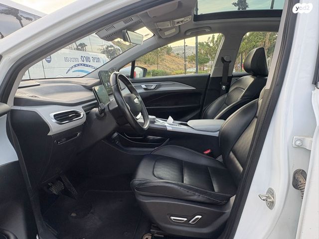 ג׳ילי Geometry C