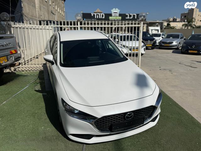 מאזדה 3