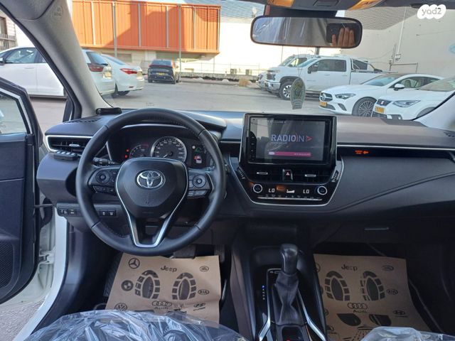 טויוטה קורולה