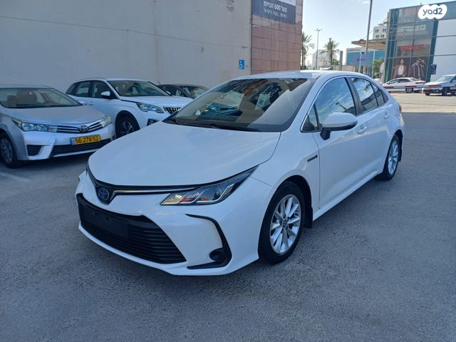 מודעת רכב טויוטה קורולה