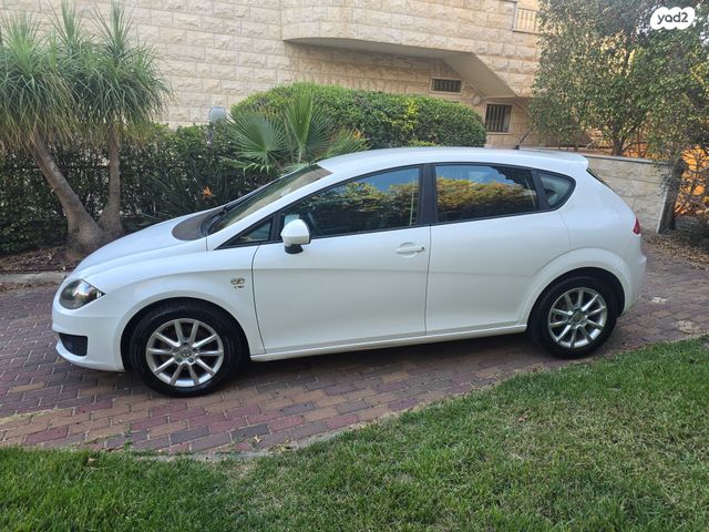 מודעת רכב סיאט לאון