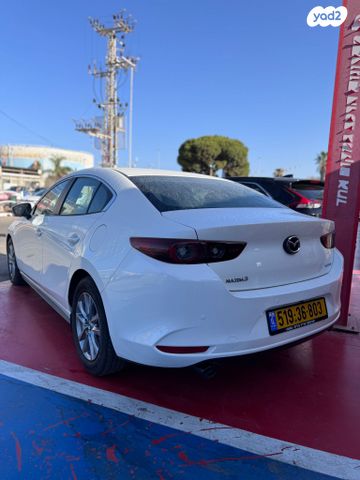 מאזדה 3