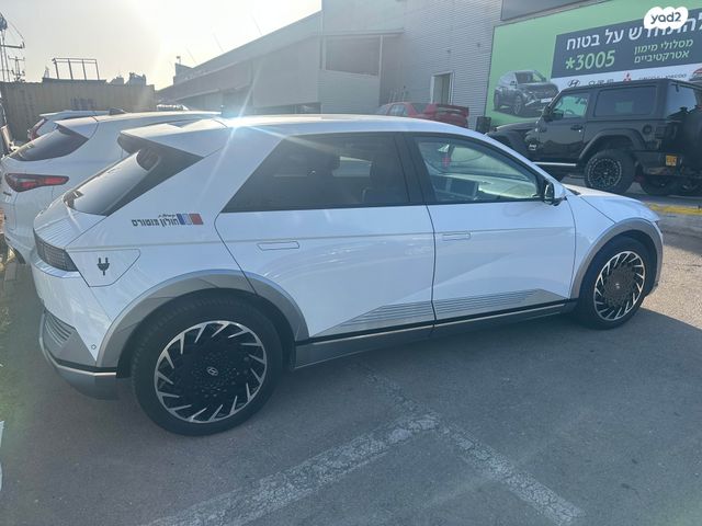 יונדאי איוניק 5