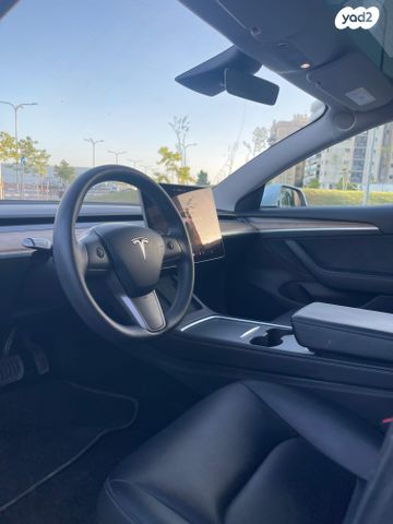 טסלה מודל 3