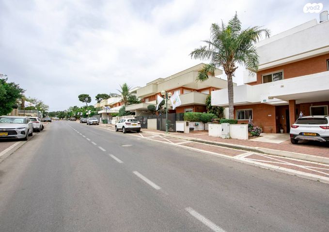 בית פרטי/ קוטג', דרך כפר הדר 26, הדר, הוד השרון