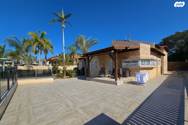 בית פרטי/ קוטג', מונטיפיורי 14, קרית מנחם בגין, נתיבות