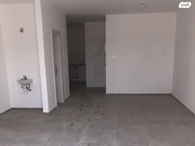 הרב אבא שאול 35