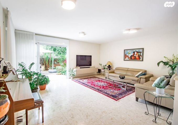 דרך כפר הדר 26