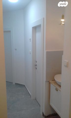 דירה, הרב דוד זריצקי 8, רמות, ירושלים