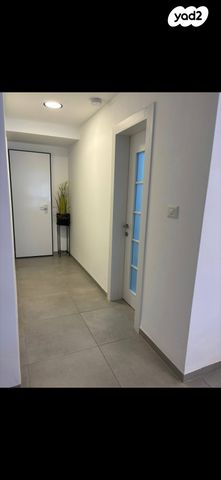 דירה, דולב 6, יצחק שמיר, נהריה