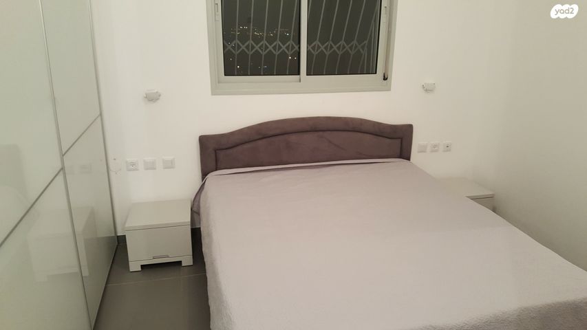 דירה, גינת אגוז 10, נווה גנים, פרדס חנה כרכור