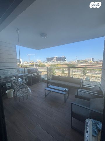 דירה, יעקב תמרי 15, חצרות המושבה, רחובות