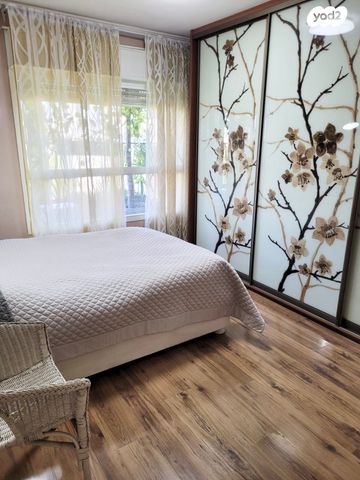 גג/ פנטהאוז, ירמוך 2, גני אביב, לוד