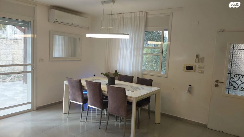 בית פרטי/ קוטג', עפרוני 1, נווה מנחם, גבעת זאב