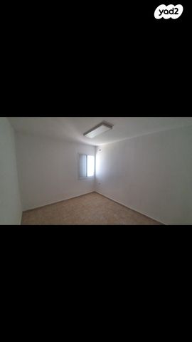 דירה, הגיבורים 12, שיכון ב, טבריה