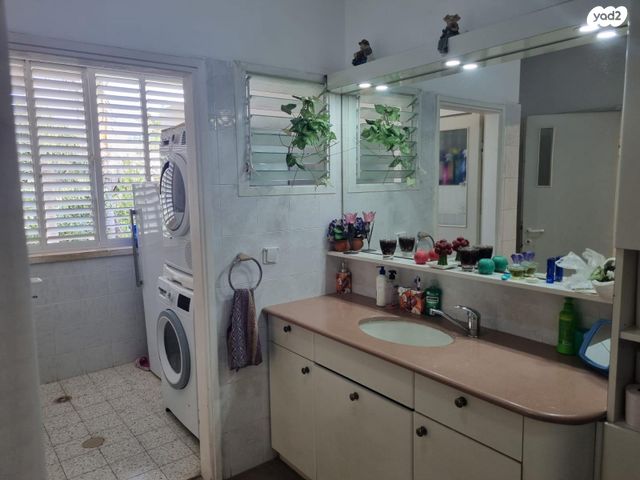 דו משפחתי, הפטל 25, פרדסיה, פרדסיה