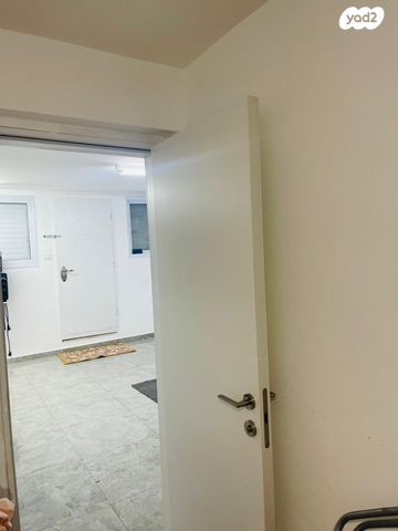 דירת גן, אברהם אבינו 34, שכונה ד', באר שבע