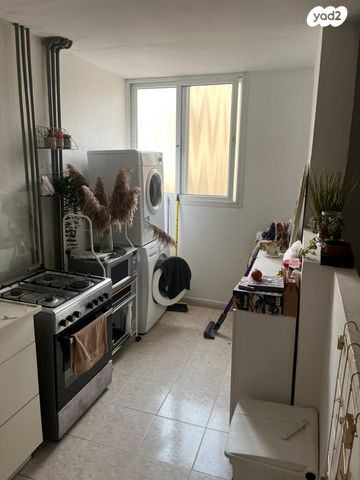 דירה, האלון 7, רמות ויצמן, יבנה