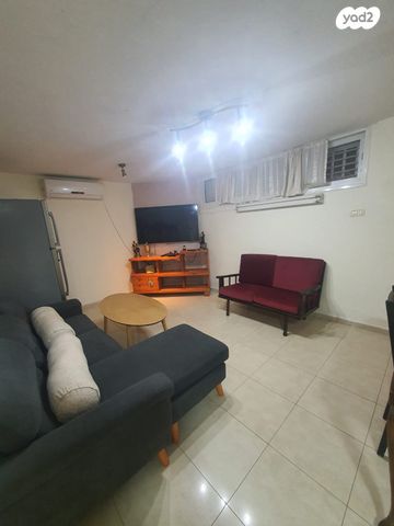 מרתף/ פרטר, ההדס 1, בית עזרא, בית עזרא