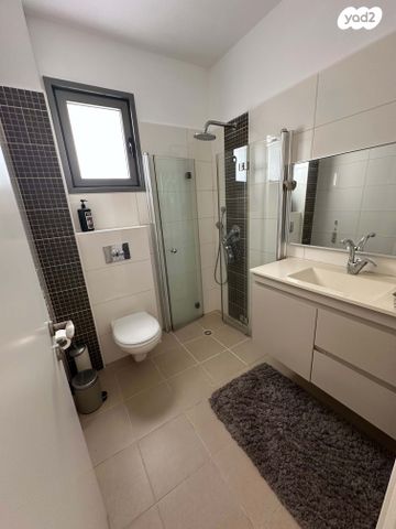 דירה, אלמוג 17, רמת חביב / רמת הנשיא, חיפה