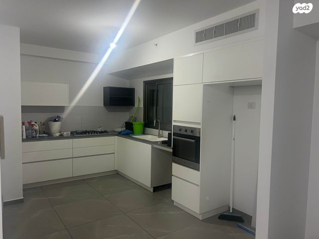 דירה, הרב קוק 54, צפון מערב מרכז העיר, נתניה