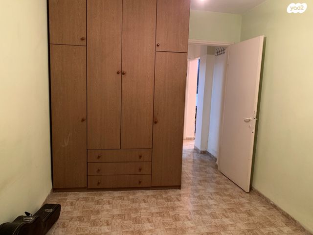 דירה, הגפן 11, המיסדים, כרמיאל