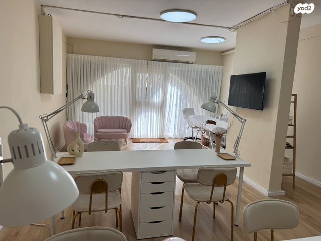 חנויות/ שטח מסחרי, בית הבד 21, הדרים, הדרים החדשה, כפר סבא