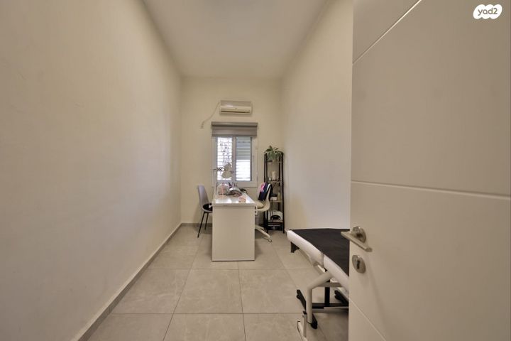 דירה, הפלוגות, קרית חיים מזרחית, חיפה