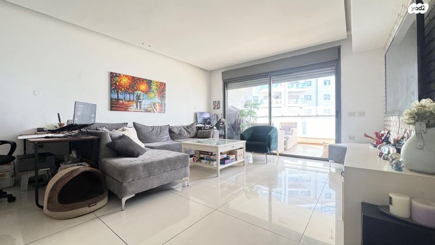 דירה, משה פריד 35, חצרות המושבה, רחובות