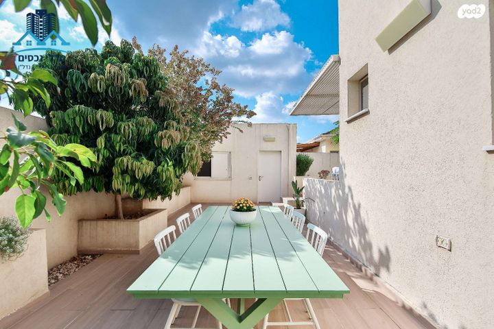 דירה, דוד ברמן 14, נחליאל, חדרה