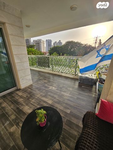 הדר המושבות החדשה / אם המושבות החדשה