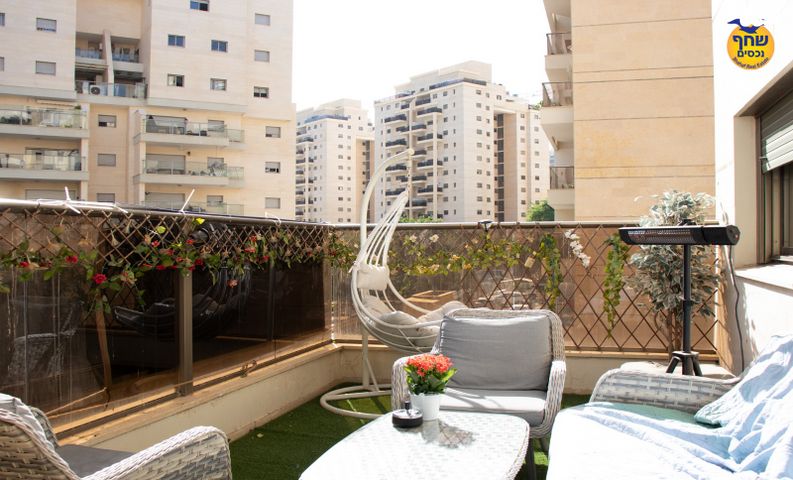 דירה, אריה בראון, הדר המושבות החדשה / אם המושבות החדשה, פתח תקווה