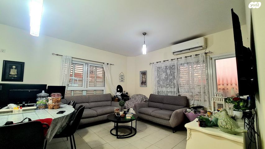 דירה, אבן עזרא, שעריים, רחובות