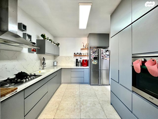 דירה, בורוכוב 12, צפון מערב מרכז העיר, נתניה