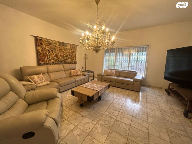 בית פרטי/ קוטג', בוסתנאי, נאות לון, באר שבע