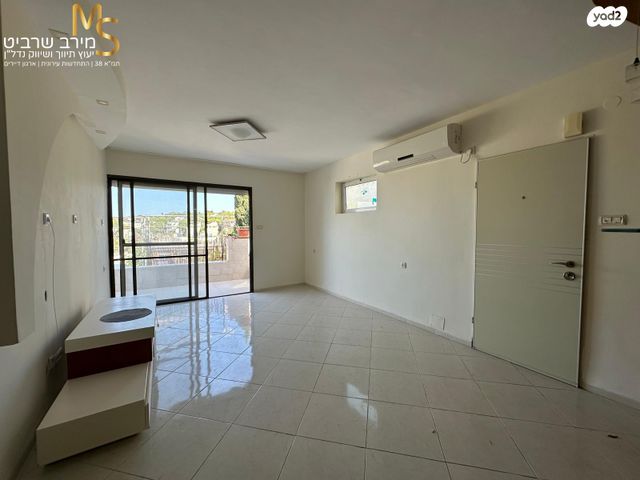 דירה, הרקפות, כרמל מערבי, חיפה