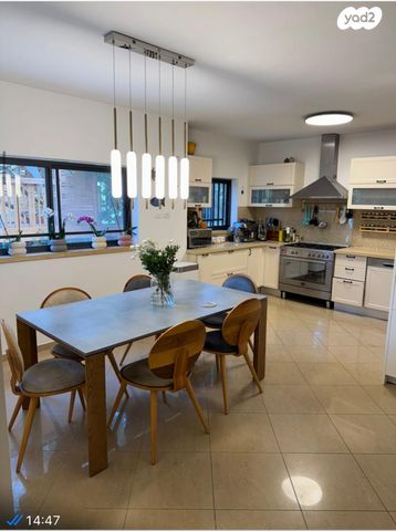 הרצליה הצעירה