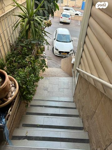 דירת גן, סייפן, שיכון עובדים, טבריה