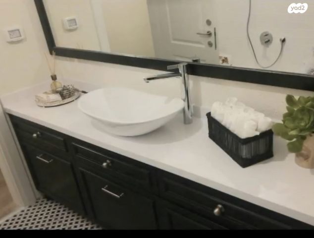 דירת גן, סביוני הכרמל, חיפה