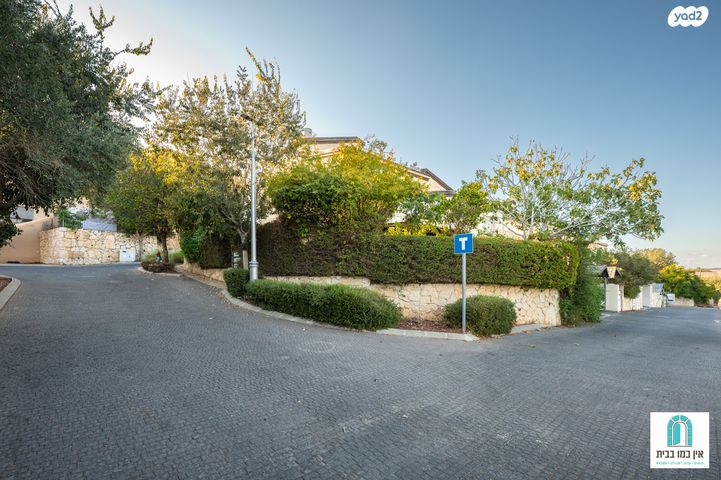 דו משפחתי, בנימינה גבעת עדה