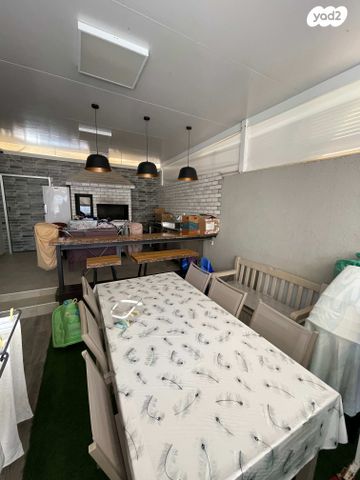 דו משפחתי, נחליאלי, גבעת הסביונים, קרית מלאכי