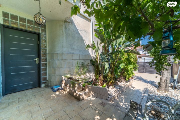 דו משפחתי, רמת ישי