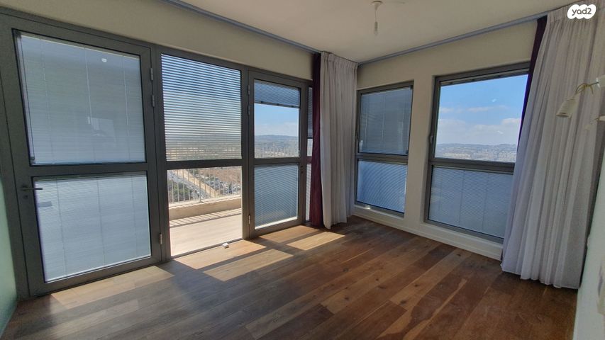 גג/ פנטהאוז