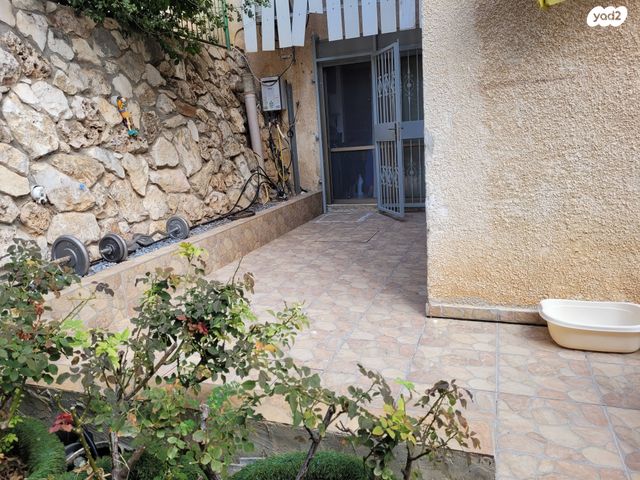 דירת גן, יחיעם, כרמיאל