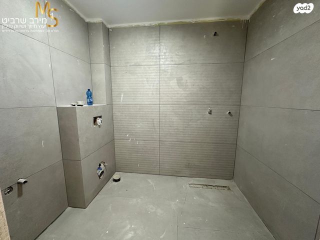 דירה, דוד פינסקי, כבירים, חיפה