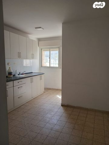 דירה, יוסף נדבה, פסגת זאב, ירושלים